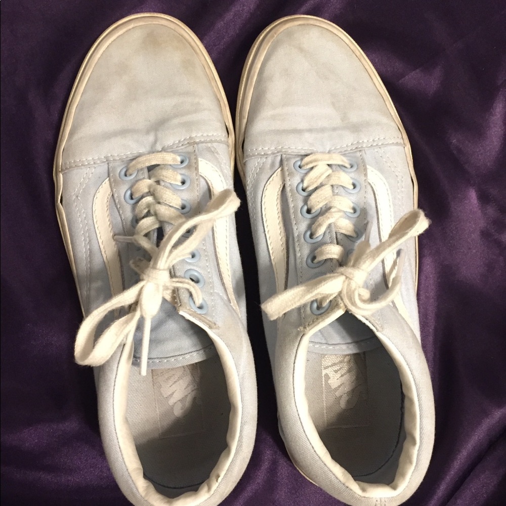 blue vans. men’s 7 and women’s 8.5.